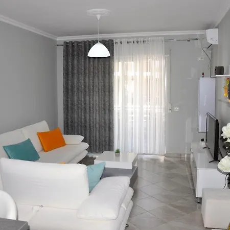Modern Summer Apartament Durrës